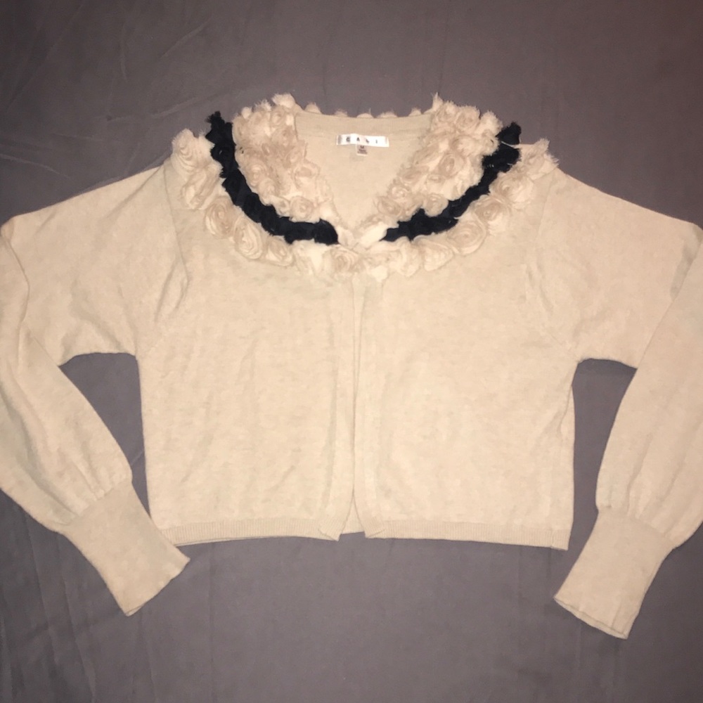 CAbi tan cashmere cardigan with flowered neckline